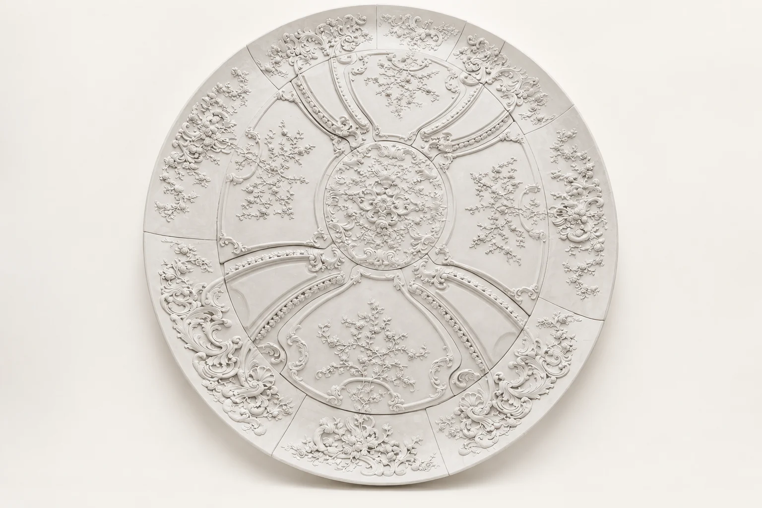 Garlanded Rocaille Ceiling Design